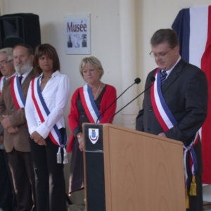 pierre-daum_travailleurs-indochinois_memorial3 pierre-daum-travailleurs-indochinois-plaque-saint-chamas-3